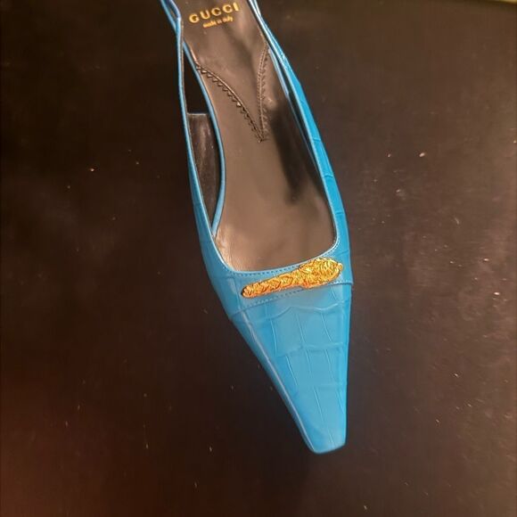 Brand new GUCCI 
Calfskin Crocodile Print Square Slingback Pumps size 41 - Picture 4 of 16
